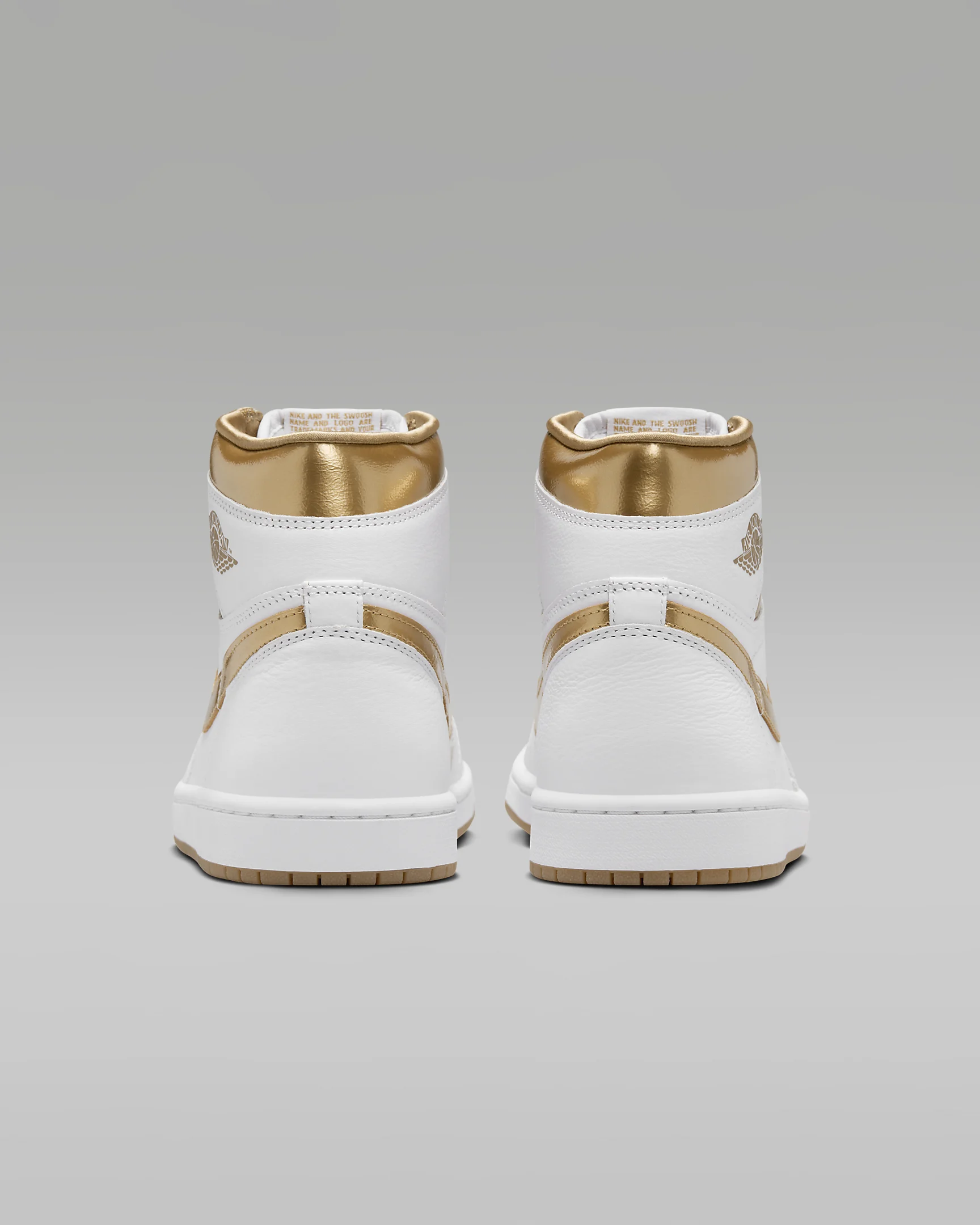 Мужские кроссовки Air Jordan 1 Retro High OG White and Gold - фото №5