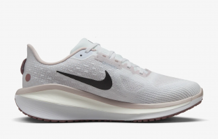 Nike Vomero 17