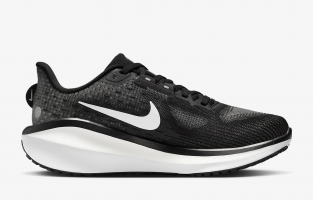 Nike Vomero 17