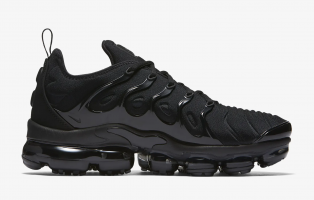 Nike Air VaporMax Plus 